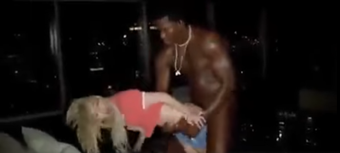 Kenzie Reeves Havada Nefes Kesiyor: Sert ve Azgın Dakikalar